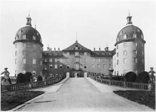 Schloss Moritzburg, Südfront mit Auffahrt, 1928