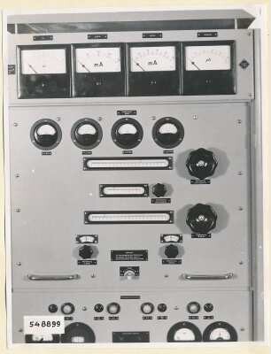Fernsehsender HF 2832, Teilansicht Schrank B6 oben geschlossen , Foto 1954