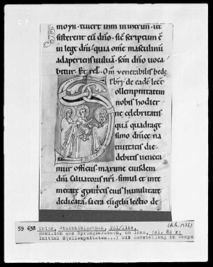 Homilien aus Springiersbach — Initiale S (ollempnitatem) mit der Darstellung im Tempel, Folio 82recto