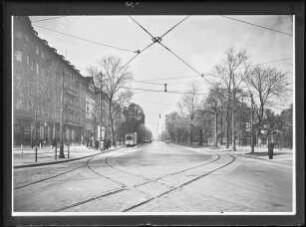 Blick entlang der Otto-Suhr-Allee