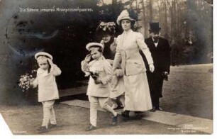 Kronprinz Wilhelm von Preußen mit Familie