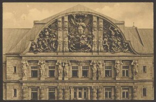 Ansichtskarte Tympanon am Victoria-Neubau, Lindenstraße