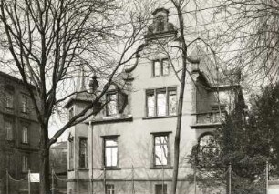 Dresden-Neustadt, Bautzner Straße 133. Villa (1862). Straßenansicht mit Einfriedung