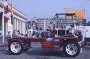 Fotografie: Gartenbautechnik-Freiland, Geräteträger