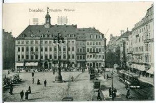 Dresden. Altstädter Rathaus mit Straßenbahnen