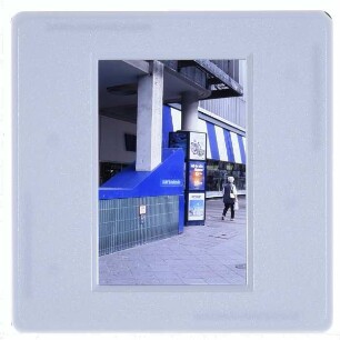 Berlin, U-Bahnhof Schloßstraße : Eingangsbereich