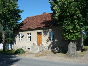 Jeserig, Groß Kreutz (Havel), Schulstraße 27