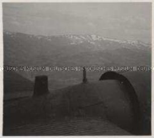 Wehrmachtssoldaten, Blick über Griechenland, Die Ograjden-Planina-Bergkette an der bulgarisch-griechischen Grenze