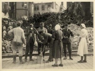 Zerstörungen Zweiter Weltkrieg - Luftangriff 2./3.09.1942. Kaiserallee