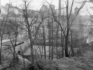 Bautzen. Zerstörte Bautzner Tuchfabrik AG. Blick vom linken Spreeufer