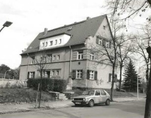 Wurzen, Eduard-Schulze-Straße 2. Wohnhaus einer Wohnsiedlung (um 1925)