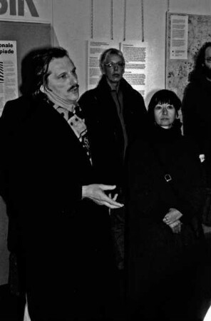 Ausstellung "Zwangsarbeiterlager Wiesenfeld" im Schulzentrum Glinde: Führung durch das ehemalige "Lager Wiesenfeld"