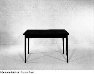 Eßtisch (Modell T 75)