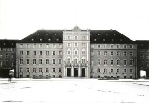 Stettin, Landhaus : Stettin (Szczezin/Polen). Landeshaus Quistorpaue. Eingangsfront