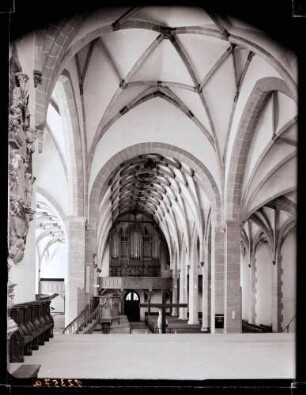 Stiftskirche innen nach Westen nach der Restaurierung