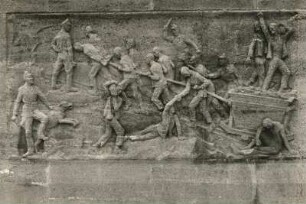 Weimar. Nationale Gedenkstätte Buchenwald auf dem Ettersberg. "Zwangsarbeit" (H. Kies), 3. Relief auf dem Stelenweg. Kalkstein; 200 x 400 cm