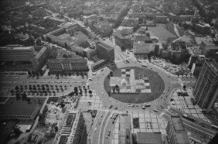 Luftaufnahme, Blick von Norden auf den Ernst-Reuter-Platz. Berlin-Charlottenburg, Ernst-Reuter-Platz