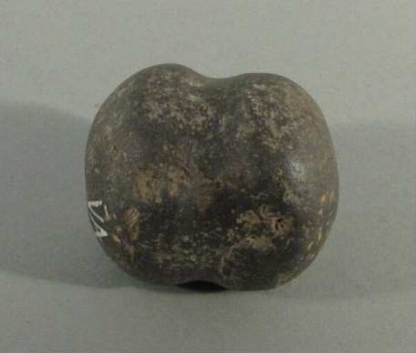 Stone bola