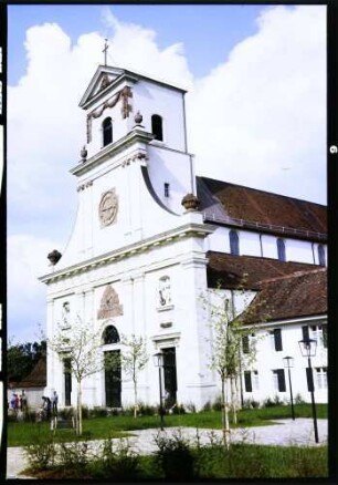 Basel: Wallfahrtskirche Mariastein, Hauptfassade mit Turm