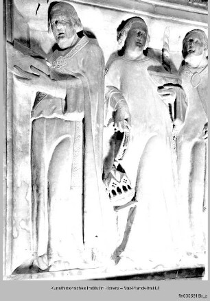Grabmal des Guido Tarlati : Grabmal Guido Tarlati: Gisant und flankierende Figuren