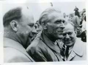 Otto Grotewohl, Max Reimann und Walter Ulbricht beim Deutschlandtreffen 1950