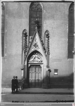 Südportal der Weißfrauenkirche