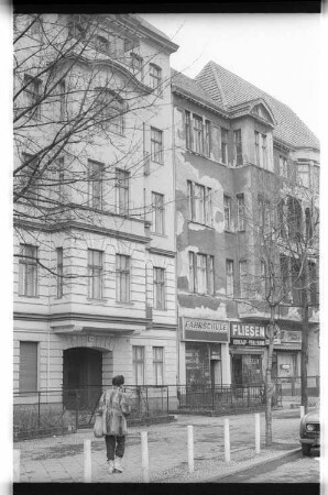 Kleinbildnegative: Mietshaus, Friedrich-Wilhelm-Platz, 1981