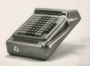 Kleinaddiermaschine "90 TA" der Brunsviga-Maschinenwerke Grimme, Natalis und Co.