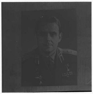 Verschiedene Aufnahmen für Friedensstahl Film 2 (10.10.1980); Reproduktionen Kosmonaut Kummerow (14.10.1980)
