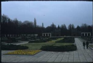 Berlin, Sowjetisches Ehrenmal Schönholzer Heide
