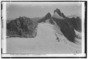 Zillertaler Alpen. Reichenspitze (3305 Meter) von der Kuchelmoosspitze (3219 Meter)