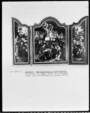 Altar mit Kreuzabnahme und Stifterfamilie —