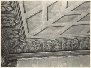 Speisesaal : Ruppersdorf, Herrenhaus Niederruppersdorf, Inneres, Speisesaal (sog. Tapetenzimmer oder Türkenzimmer), Deckendekoration