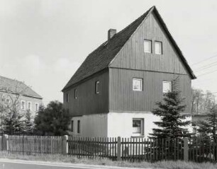 Ottendorf-Okrilla, Wohnhaus : Ottendorf-Okrilla. Wohnhaus (18. Jahrhundert), Teichstraße 3. Straßenansicht