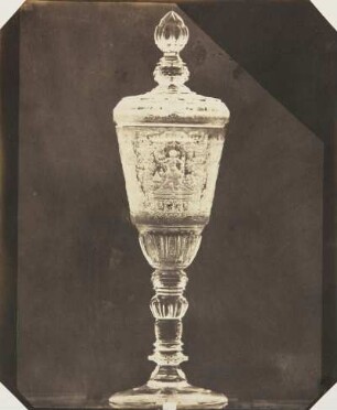 Großer geschnittener und geschliffener Pokal Königs Stanislaus von Polen, deutsche Arbeit, zwei Fünftel Naturgröße, 18. Jahrhundert