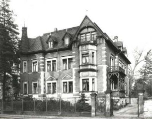Dresden-Blasewitz, Goetheallee 11. Wohnhaus (1903/1905)