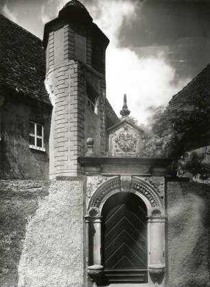 Meißen, Freiheit 1. Jahnaischer Hof. Äußeres Portal (1616)