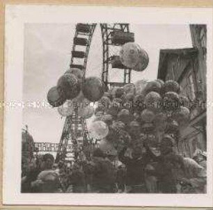 Wien, Volkstreiben im "Wurstelprater"