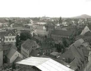 Görlitz-Altstadt. Blick vom Rathausturm nach Südwesten gegen Landeskrone