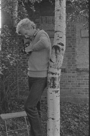 Höfgen. Akt-Pleinair 1979. Günter Rössler beim Fotografieren