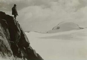 Österreich. Ötztaler Alpen. Fluchtkogel von der Kesselwand mit Bergsteiger