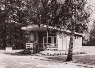 Wochenendhaus : Dresden. II. Internationale Hygiene-Ausstellung. Wochenendhaus (1930; Gebr. Fichtner)