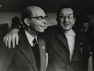 Bruno Apitz und Alexander Abusch : VII. Schriftstellerkongress der DDR vom 14.11.-16.11.1973 in Berlin