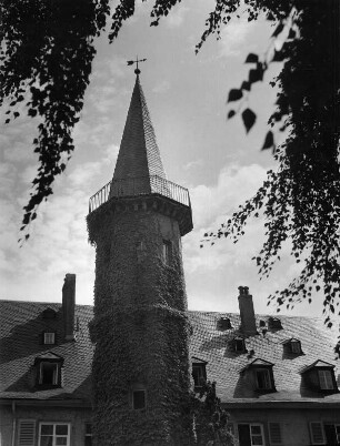 Meisenheim. Schloss der Herzöge von Pfalz-Zweibrücken (1614 und 1825; G. Moller, H. Grawlich). Magdalenenbau. Treppenturm