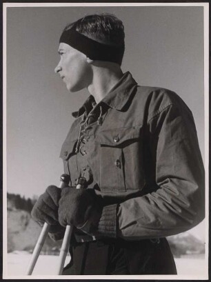 Hitlerjunge beim Skifahren in Garmisch-Partenkirchen