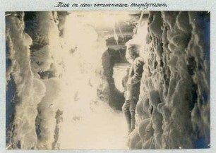 Foto des verschneiten Hauptgrabens auf dem "Kleinen Belchen"