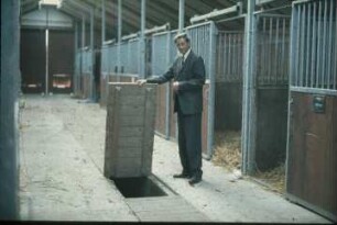 Fotografie: Pferdehaltung, Boxenstall, Gülle- und Entmistungstechnik