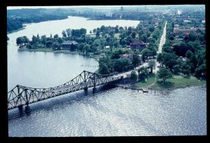 Glienicker Brücke 7.6.62.
