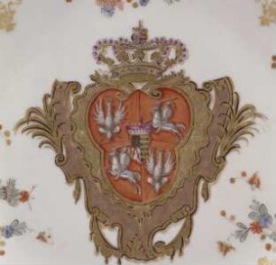 Zwei Teller aus dem "Krönungsservice" mit Wappen Sachsen-Polen