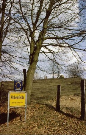 Ortseingangsschild "Hohenfelde"